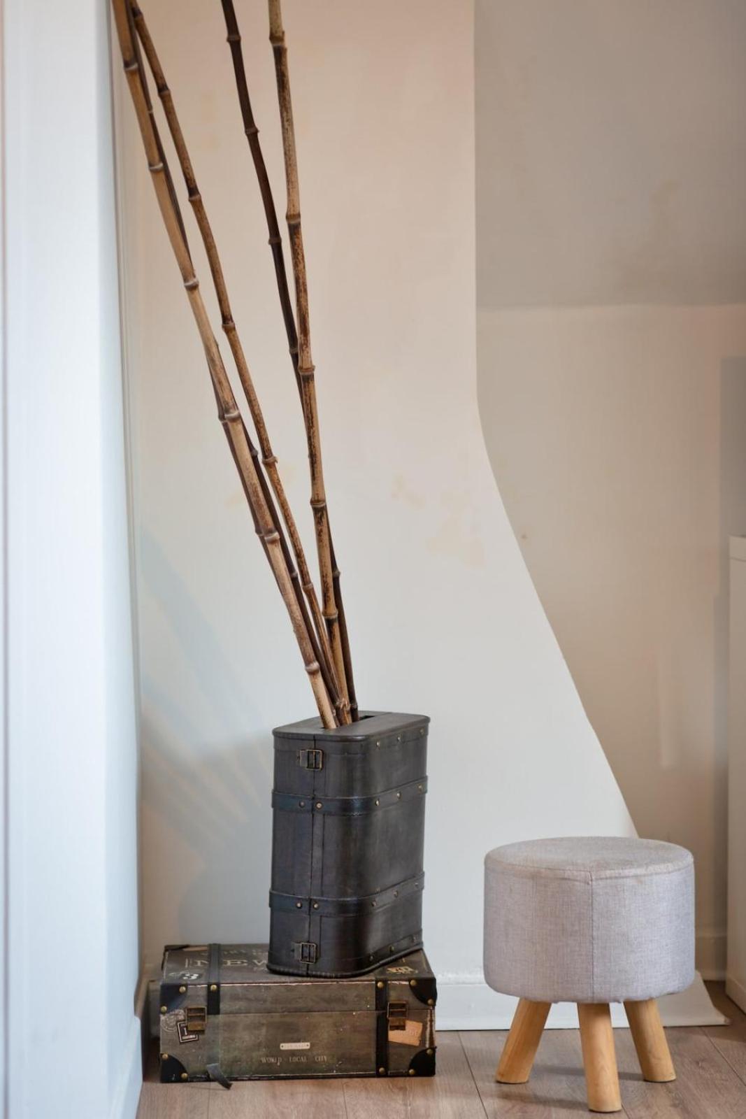Le Cocoon Proche Du Vieux Marche Apartment